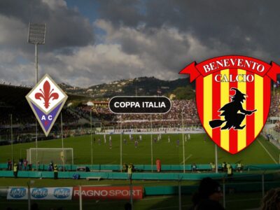 Scudetti Fiorentina e Benevento sullo sfondo dello Stadio Artemio Franchi